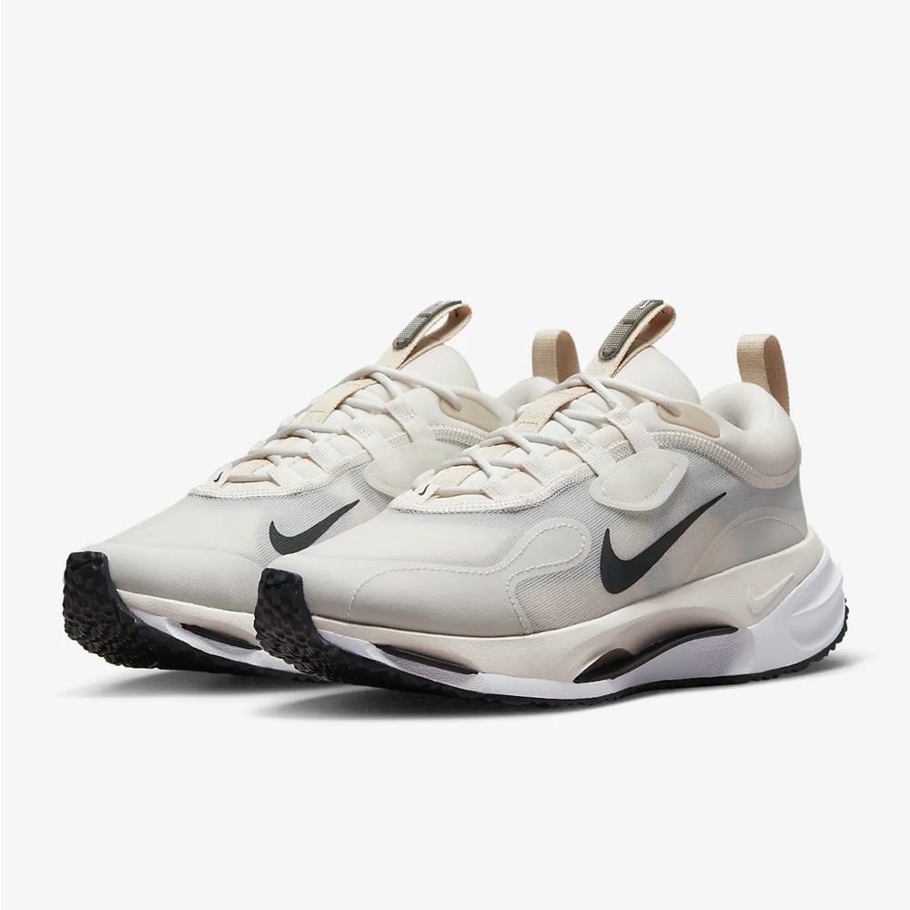 Nike Women’s Spark Sneaker in Phantom/Sanddrift/White/Dark Smoke Grey
